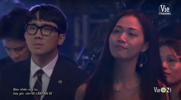 Anh quay phim Rap Việt lại có crush mới, lần này là gái xinh đeo kính với nụ cười siêu mê - Ảnh 7.