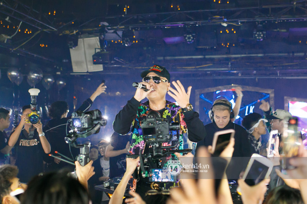 MCK - Tlinh rải cẩu lương từ hậu trường lên sân khấu, Gonzo bất ngờ xuất hiện để cổ vũ dàn thí sinh Rap Việt và King Of Rap - Ảnh 22.