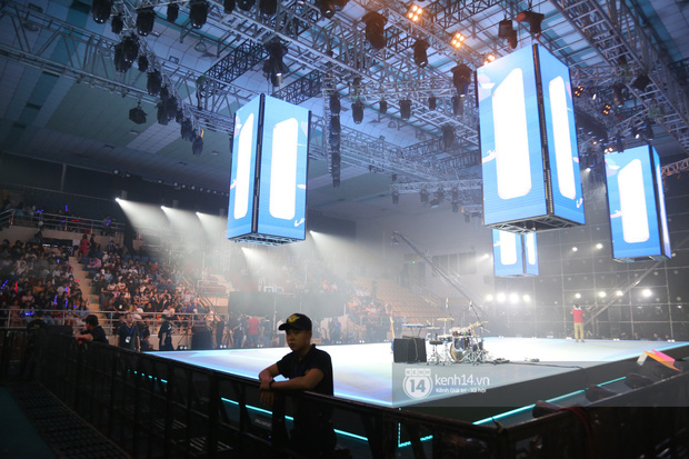 Ngọt và Chillies mở màn đại nhạc hội 11.11 Super Show, ngẫu hứng song ca ngay trong lần đụng độ hiếm hoi - Ảnh 7.
