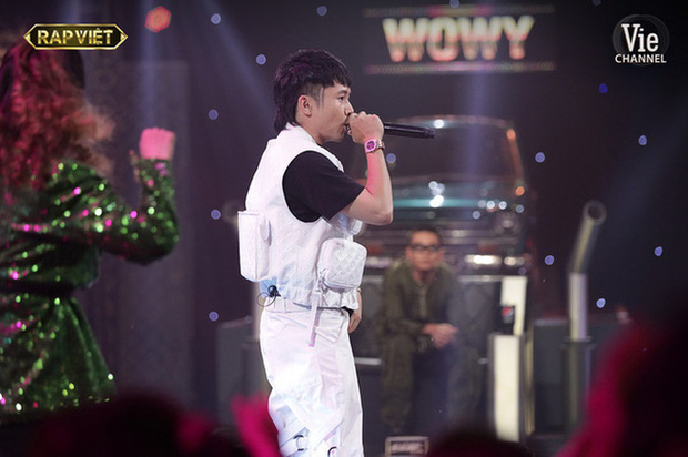 Trong full set 3 tỷ rưỡi Ricky Star mặc tại Rap Việt có chiếc áo giống Sơn Tùng M-TP, netizen mở cuộc bàn phím chiến rất xôm! - Ảnh 7.