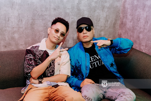 Rhymastic và LK thân thiết mặc phát ngôn động chạm trước đó, giám khảo Rap Việt tiết lộ lí do thường xuyên đeo kính đen khi diễn - Ảnh 5.