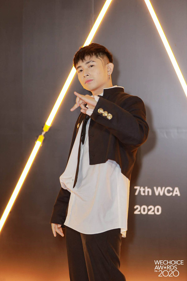 Dàn sao Rap Việt, Sao Nhập Ngũ, Người Ấy Là Ai... xúng xính lên đồ đổ bộ thảm đỏ WeChoice Awards 2020 - Ảnh 7.