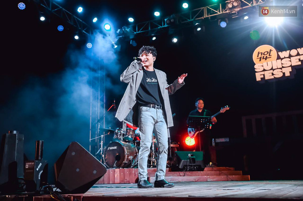 Jack, Thuỳ Chi khiến fan “mê mẩn” với loạt hit, Juky San - LyLy cùng dàn nghệ sĩ làm bùng nổ sân khấu chưa từng có tại HOT14 WOW Sunset Fest - Ảnh 23.