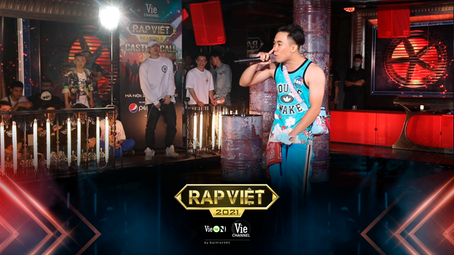 Rap Việt: “Touliver con”, nữ rapper ôm gấu bông xuất hiện khiến ai nấy há hốc