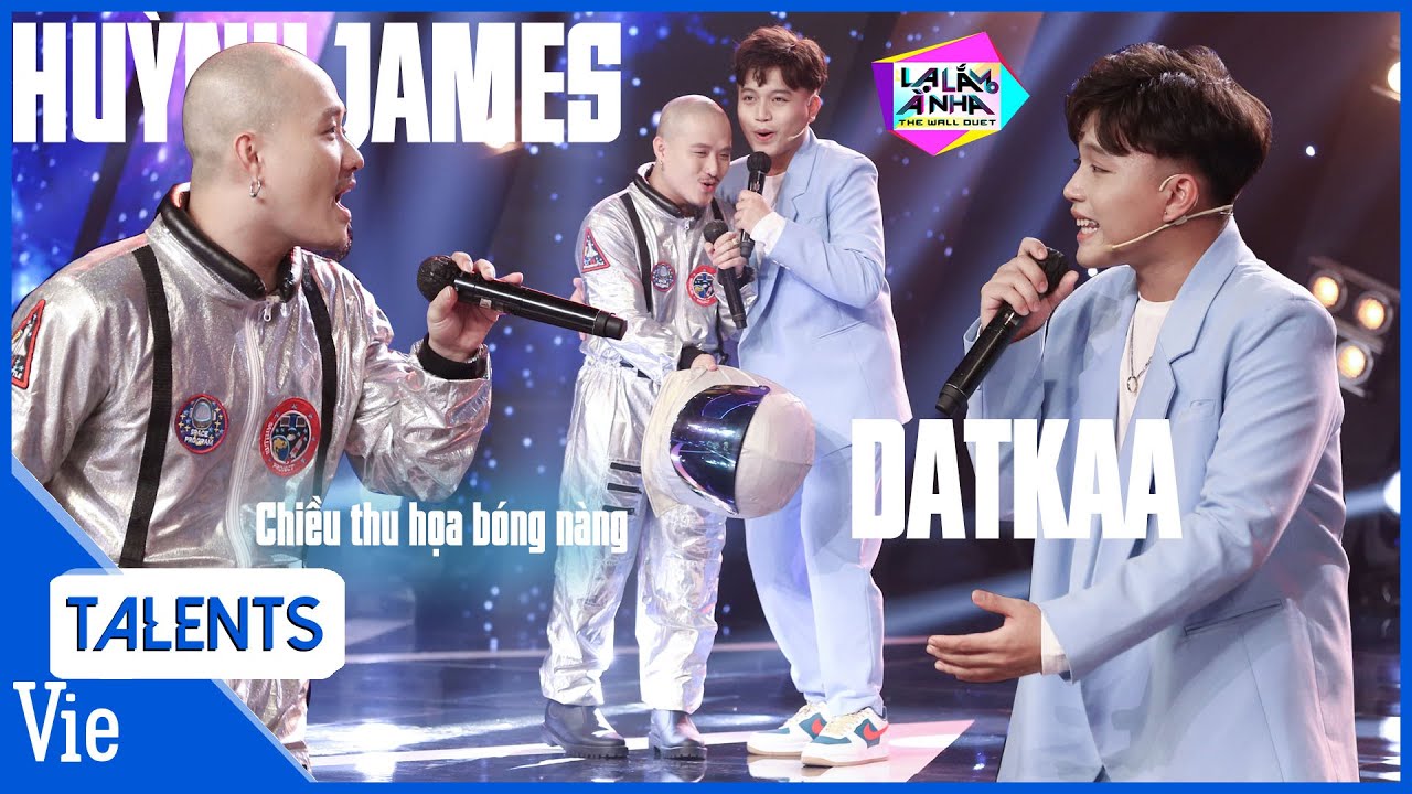DatKaa ngây ngô đoán ra James Huỳnh, live "Chiều thu họa bóng nàng" cực hay | Lạ Lắm À Nha