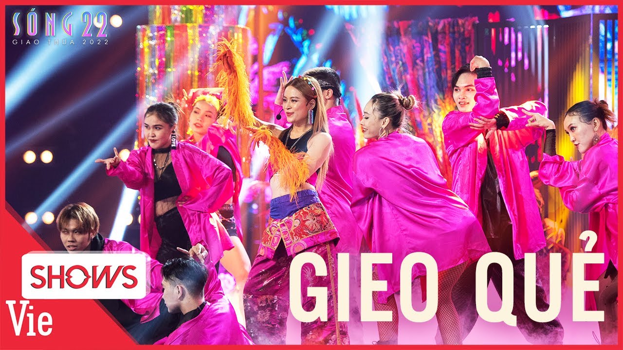 Hoàng Thùy Linh rực rỡ cùng màn "Gieo Quẻ" đầu năm siêu hoành tráng tại sân khấu Sóng 22